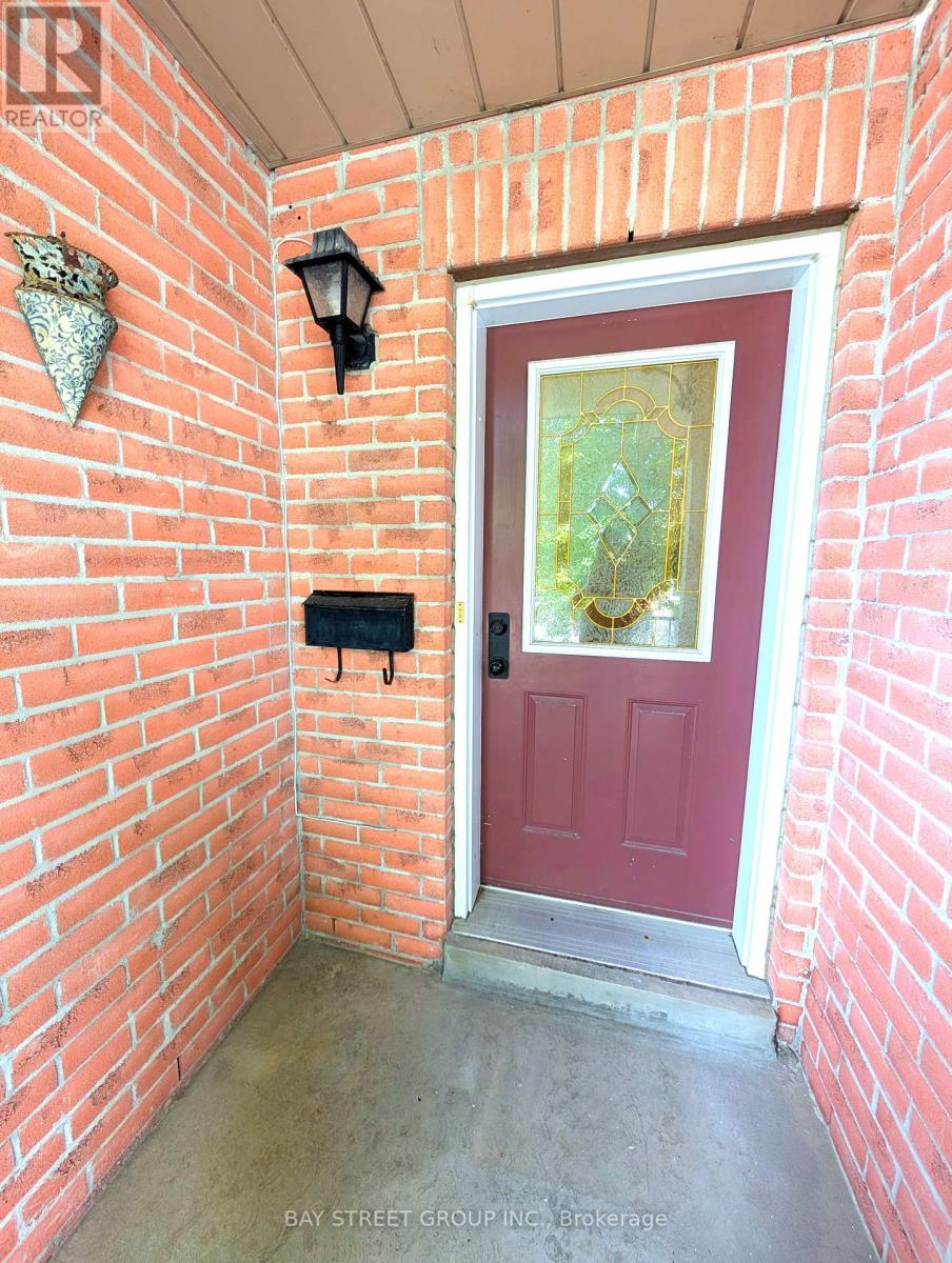 67 Rougehaven Way, Markham, Ontario  L3P 7W5 - Photo 2 - N13530644