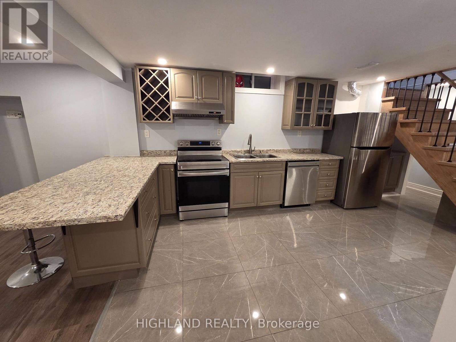 Bsmt - 252 Hickory Circle, Oakville, Ontario  L6H 4V2 - Photo 4 - W13530612