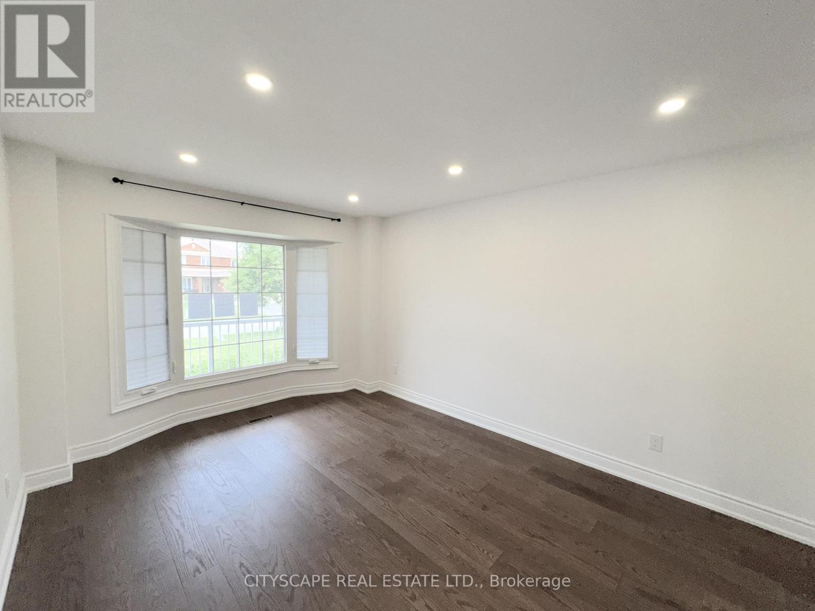 6 Diane Court, Brampton, Ontario  L6Y 3E3 - Photo 7 - W13530696