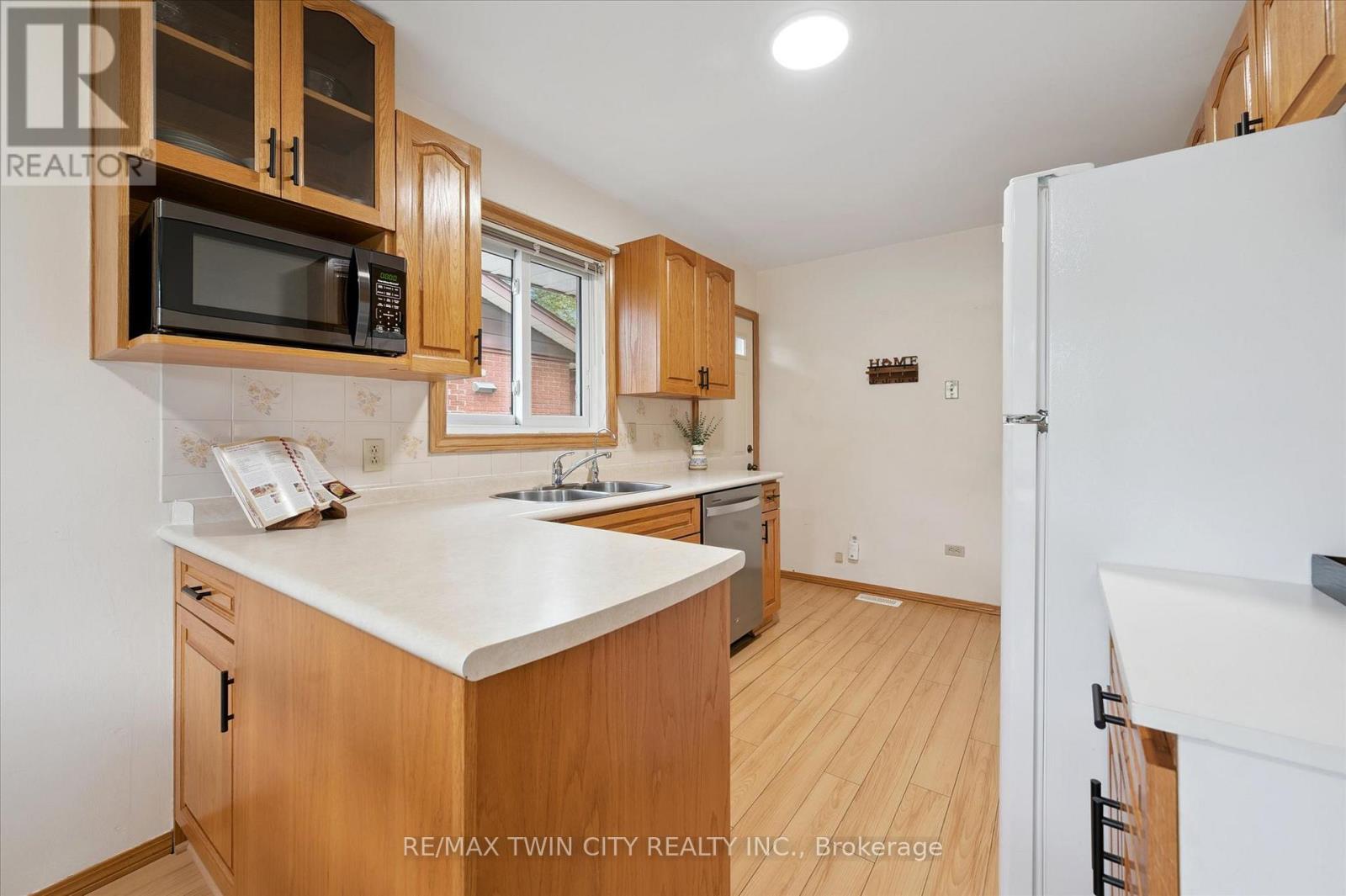 269 Ross Avenue, Kitchener, Ontario N2A 1V7 - Photo 6 - X13530676