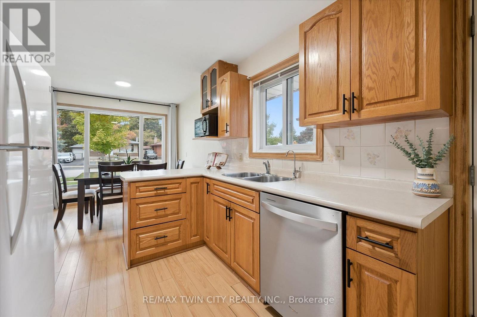 269 Ross Avenue, Kitchener, Ontario N2A 1V7 - Photo 7 - X13530676