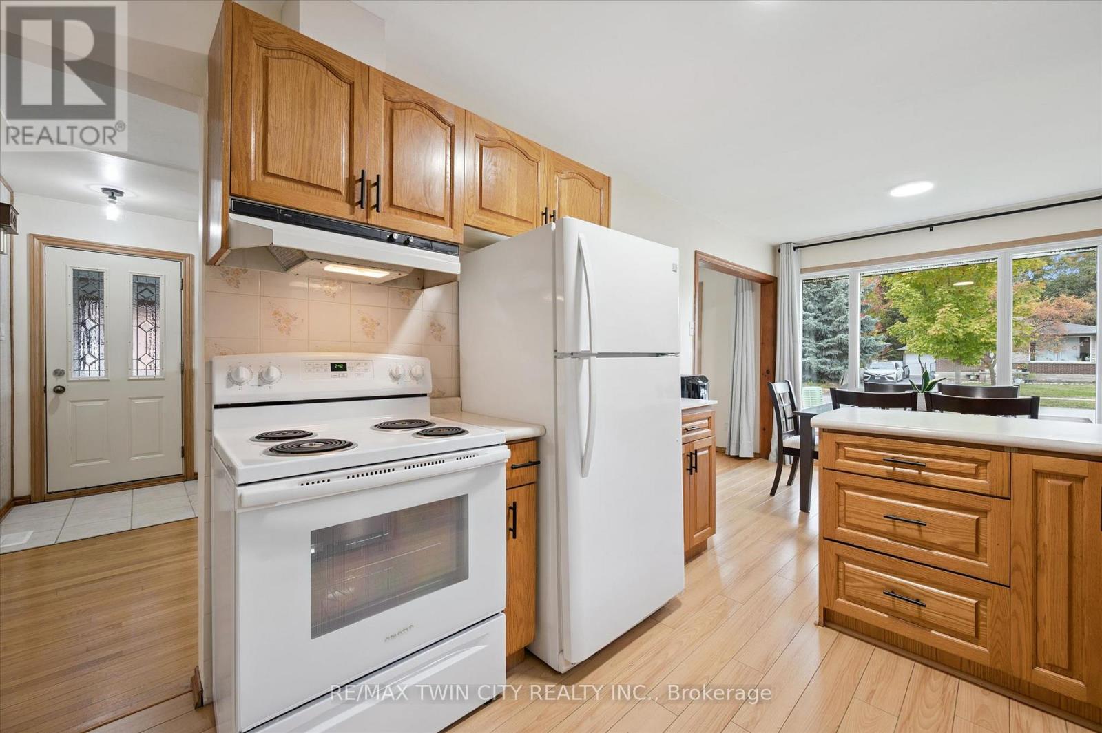269 Ross Avenue, Kitchener, Ontario N2A 1V7 - Photo 8 - X13530676