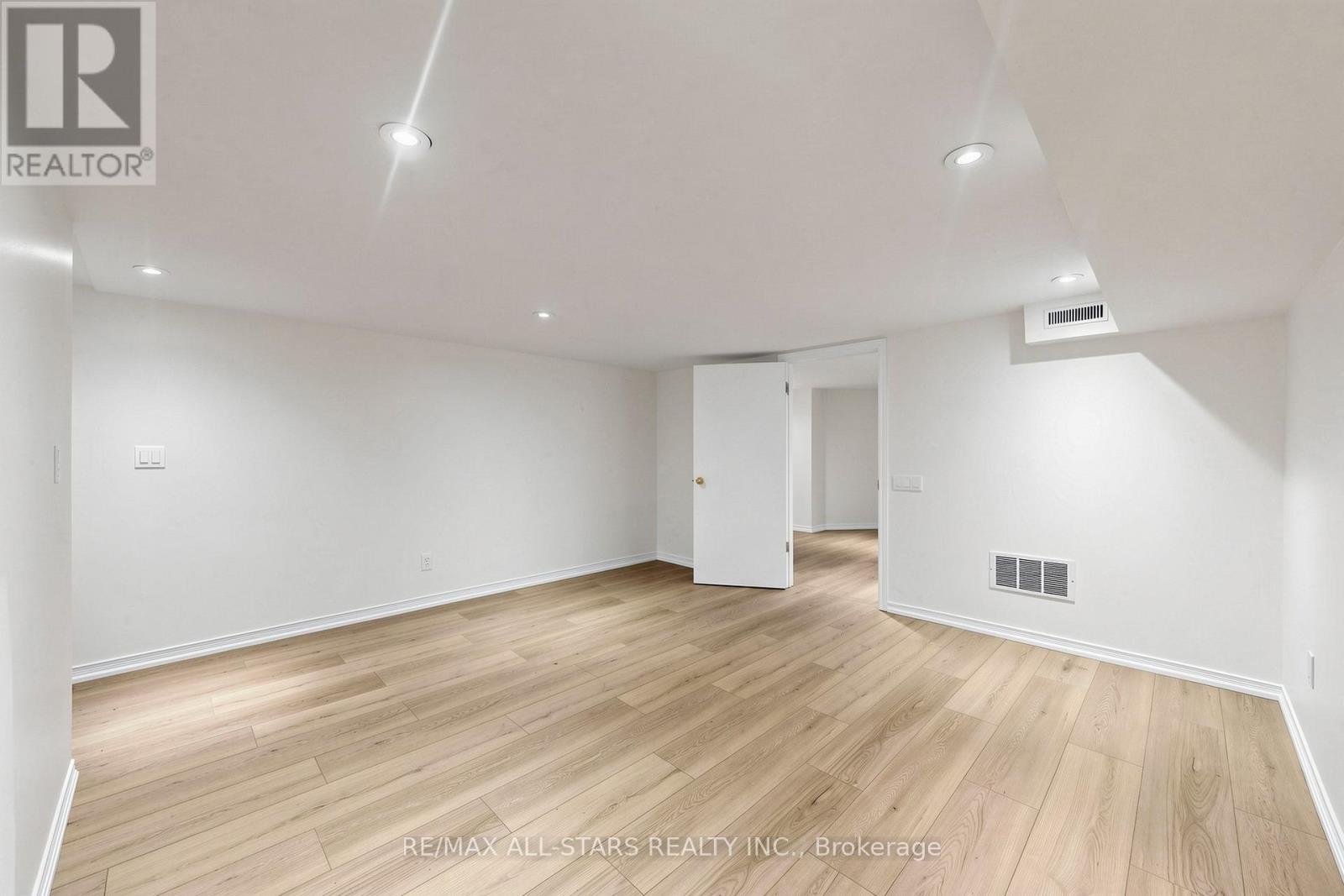 68 Macpherson Avenue, Toronto, Ontario  M5R 1W8 - Photo 40 - C13487144