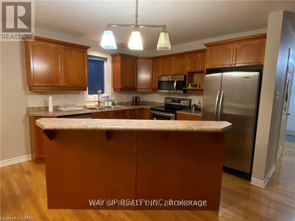 1268 South Wenige Drive, London North, Ontario  N5X 4P3 - Photo 2 - X13530746