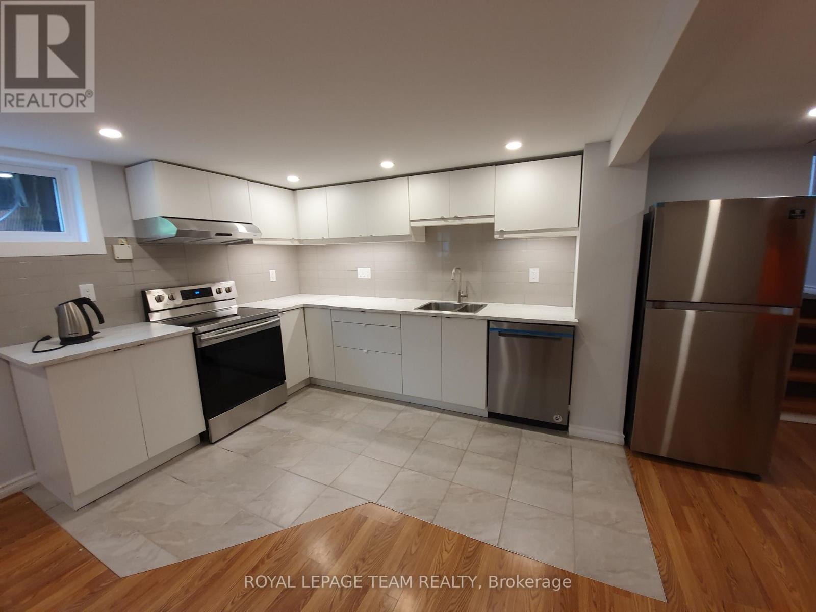 1015 Pinecrest Road, Ottawa, Ontario  K2B 6B6 - Photo 13 - X13530704