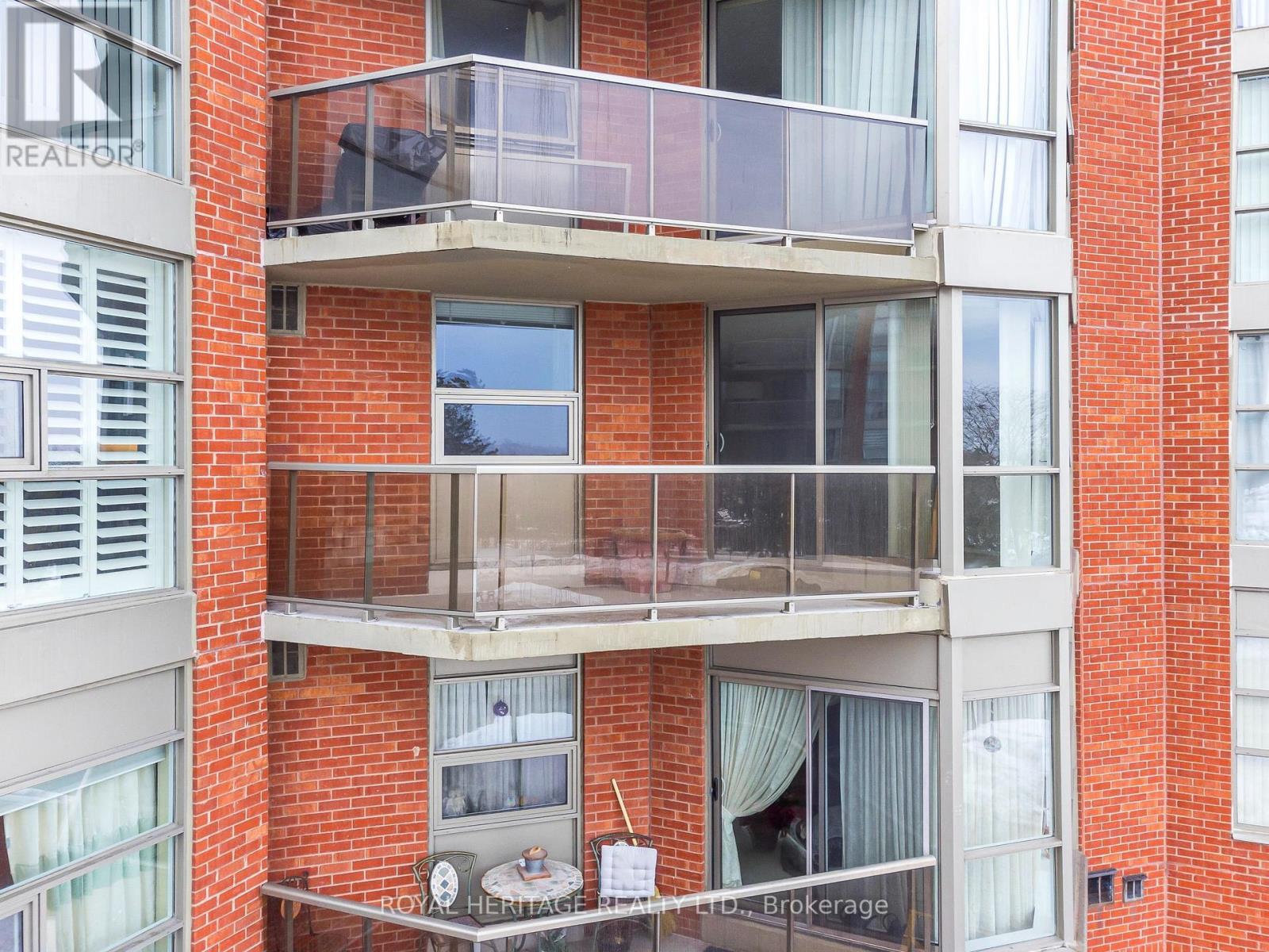 313 - 10 Dean Park Road, Toronto, Ontario  M1B 3G8 - Photo 2 - E13530702