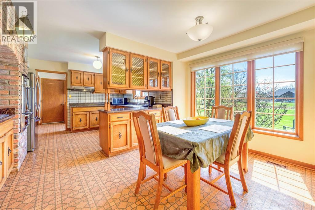 4731 St Clair Parkway, Port Lambton, Ontario  N0P 2B0 - Photo 19 - 26016191