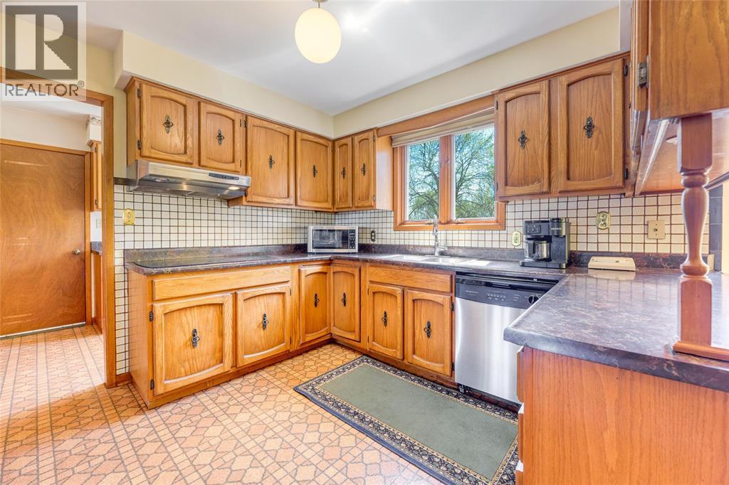 4731 St Clair Parkway, Port Lambton, Ontario  N0P 2B0 - Photo 21 - 26016191