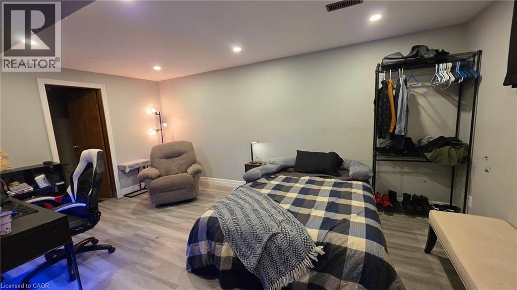 316 Ristau Place, Kitchener, Ontario  N2E 3B2 - Photo 30 - 40841818