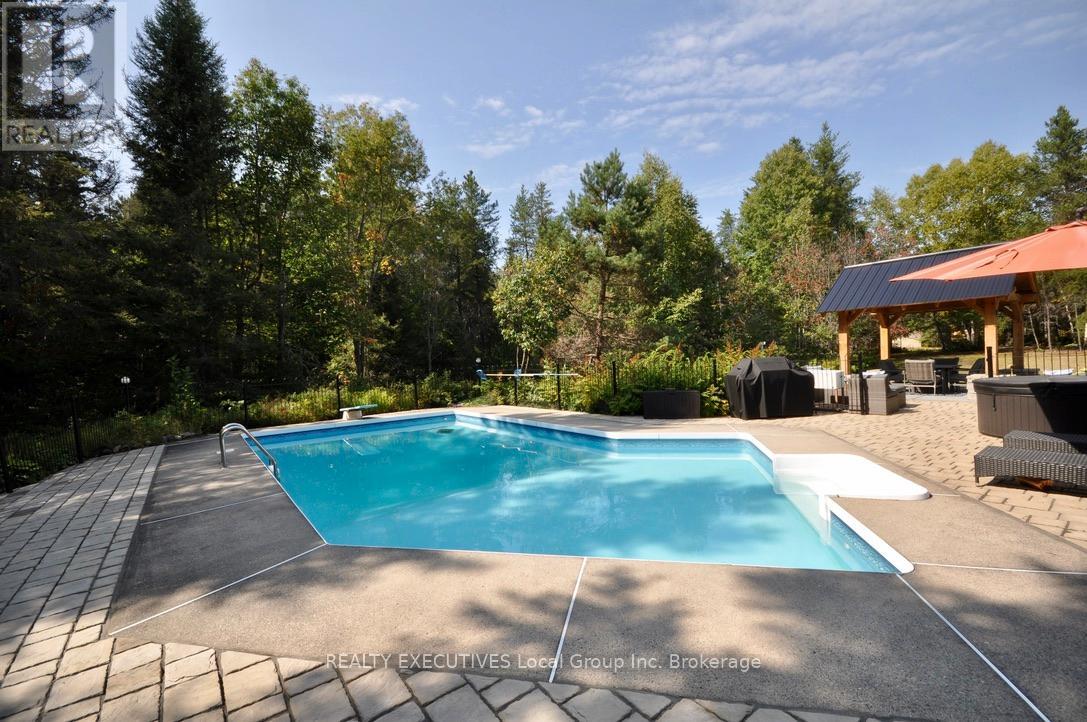 1 Springdale Drive, North Bay, Ontario  P1B 8G2 - Photo 5 - X13115552