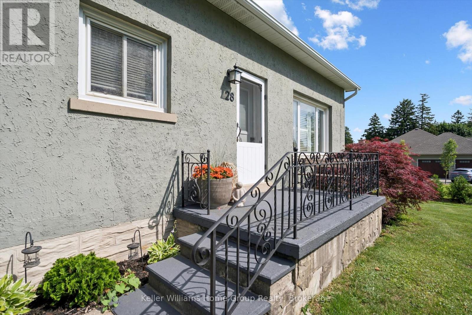 28 Peel Street W, Mapleton, Ontario  N0B 1A0 - Photo 7 - X13520794