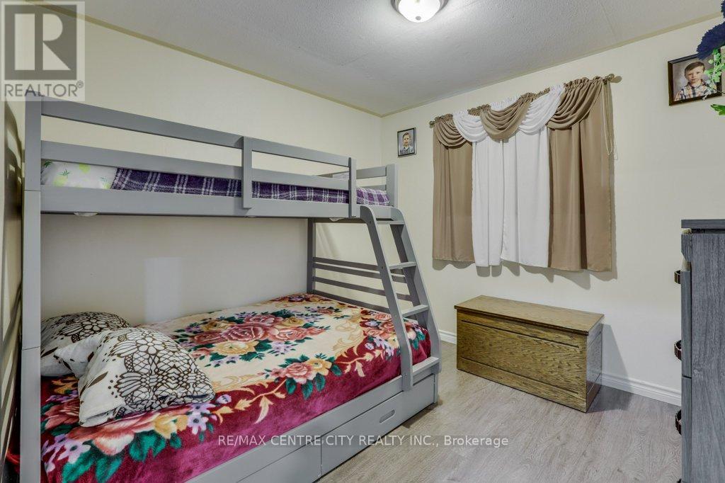 73 Fourth Avenue, Aylmer, Ontario  N5H 2L2 - Photo 17 - X13530802
