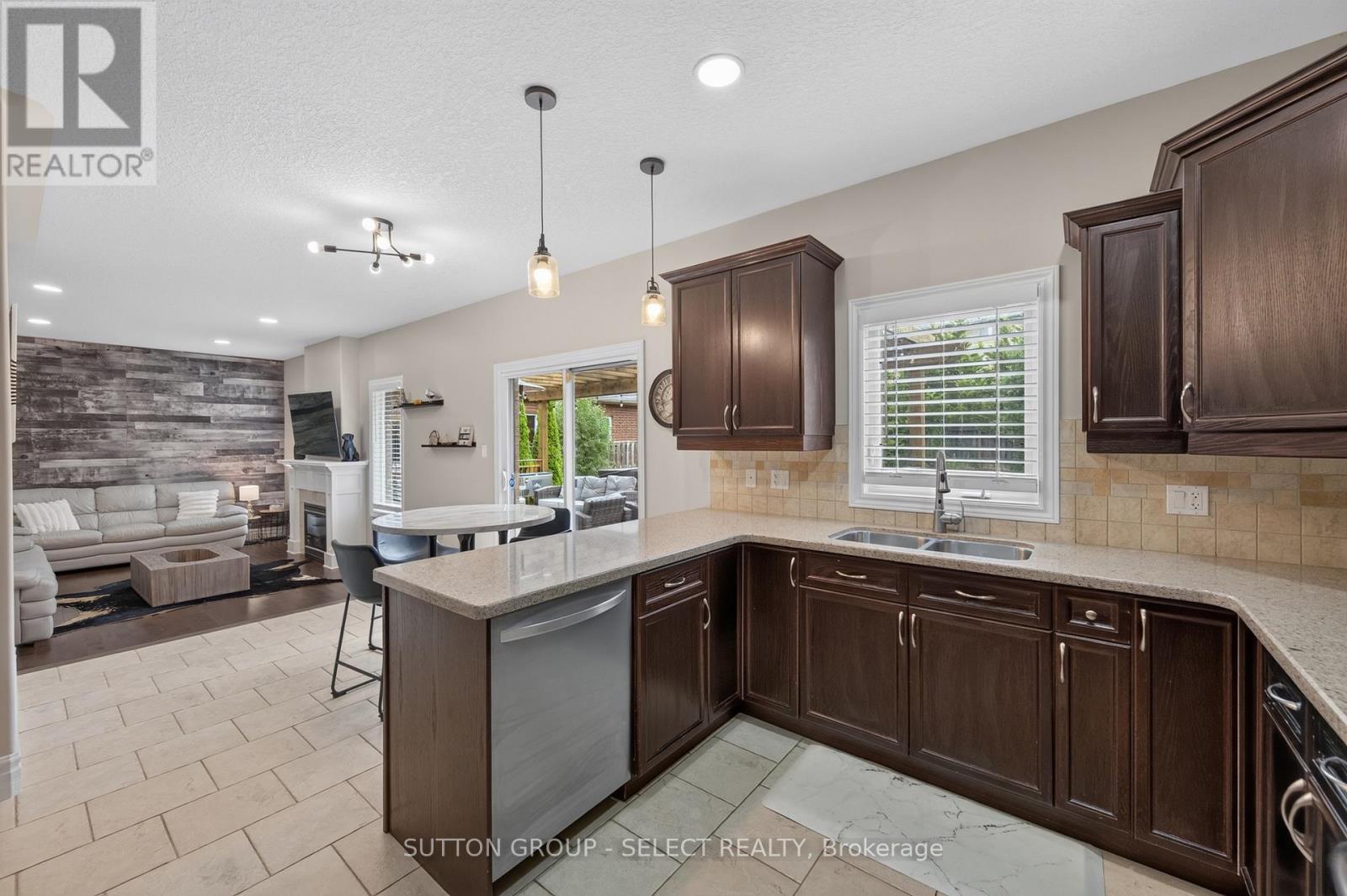 1388 Kains Woods Terrace, London South, Ontario  N6K 4Z7 - Photo 6 - X13530832