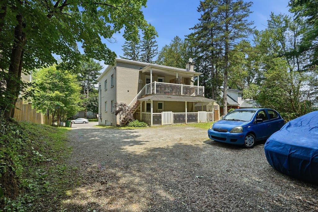1338-1340 Rue Prospect Sherbrooke (Les Nations) Quebec Canada J1J1J5 4