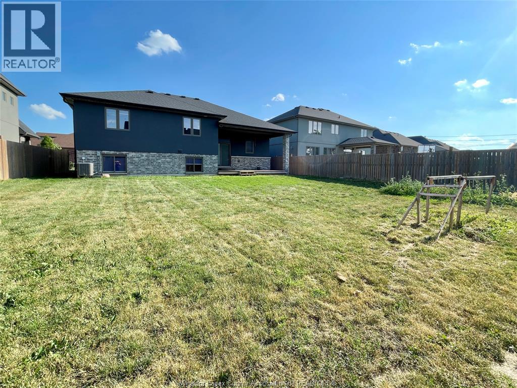 967 Westwood Drive, Lakeshore, Ontario  N0R 1A0 - Photo 34 - 26016013