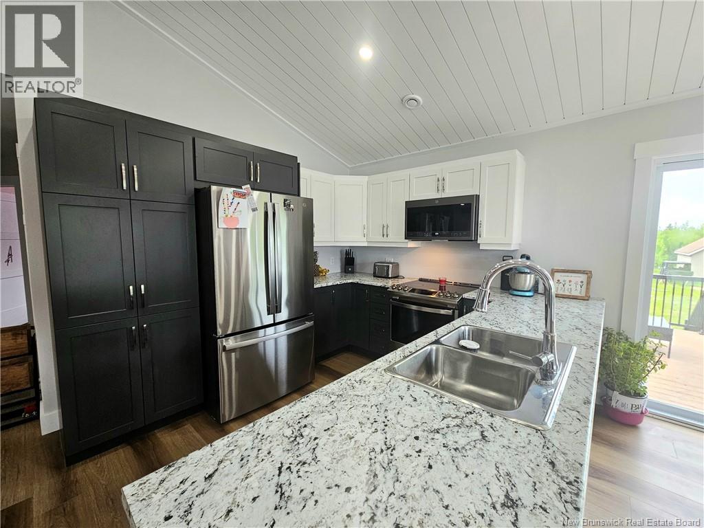 805 Principale, Petit-Paquetville, New Brunswick  E8R 1G9 - Photo 9 - NB142426