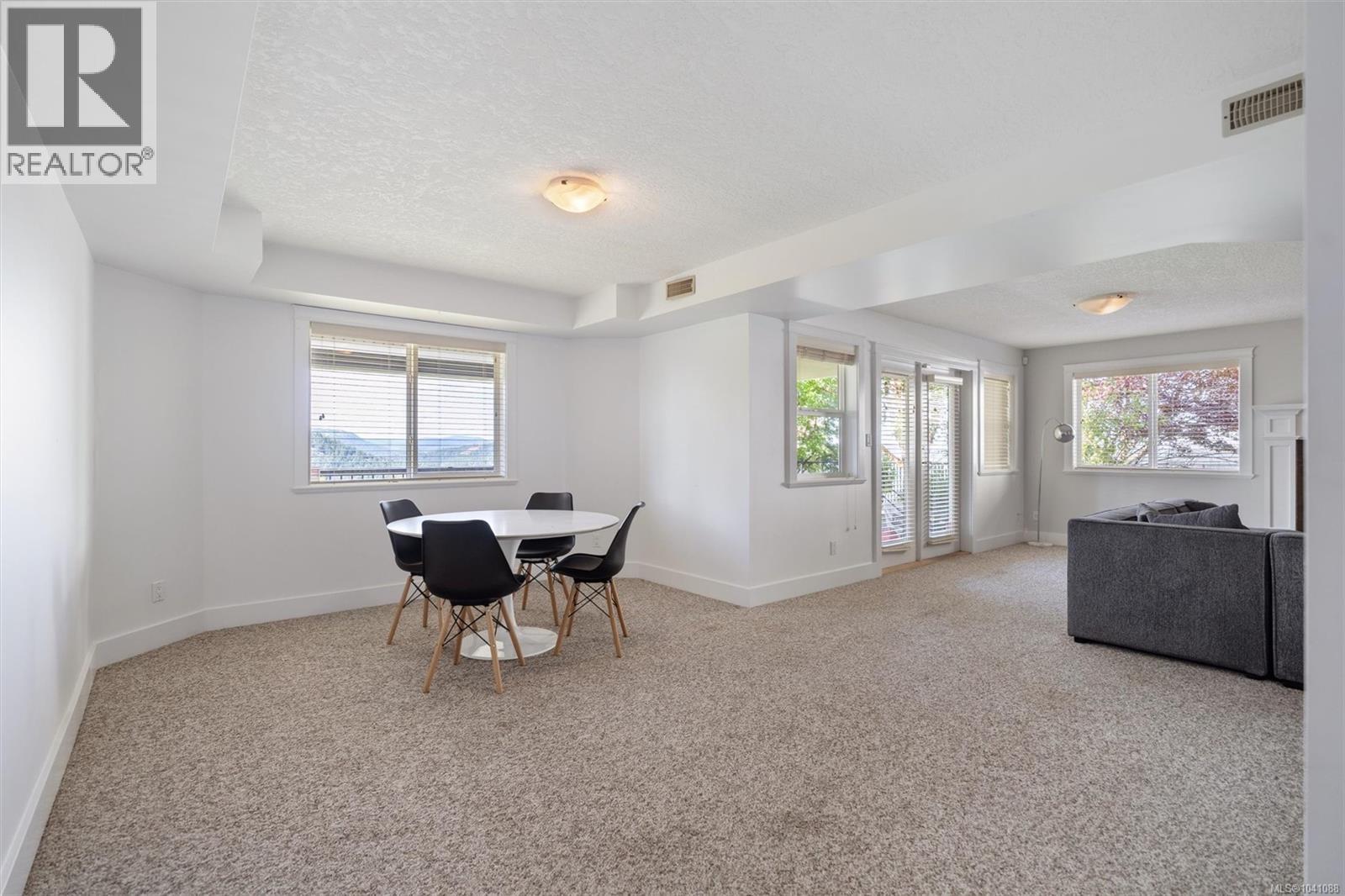 Listing image 56
