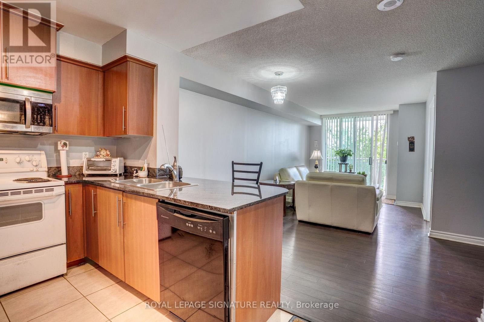 3m - 8 Rosebank Drive, Toronto, Ontario  M1B 5Z3 - Photo 5 - E13523044