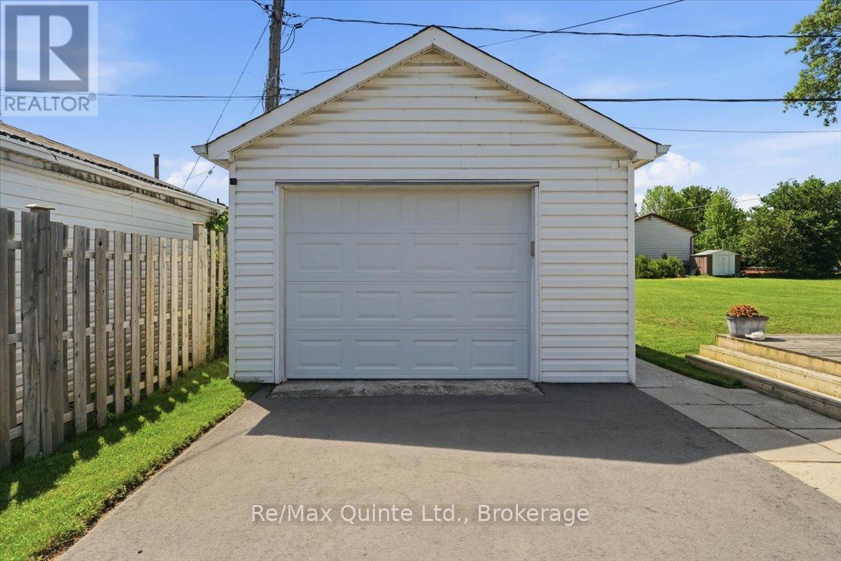 4 Gould Street, Quinte West, Ontario  K8V 1Y6 - Photo 32 - X13530984