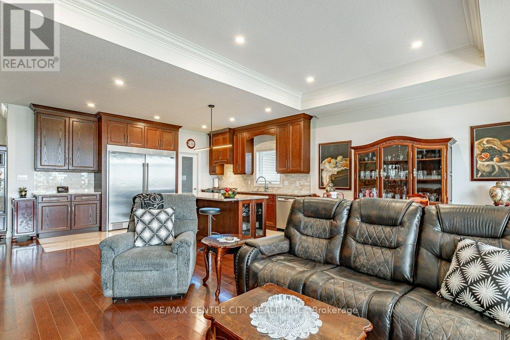 26 Elwood Street, Strathroy-Caradoc, Ontario  N7G 3H3 - Photo 16 - X13530876