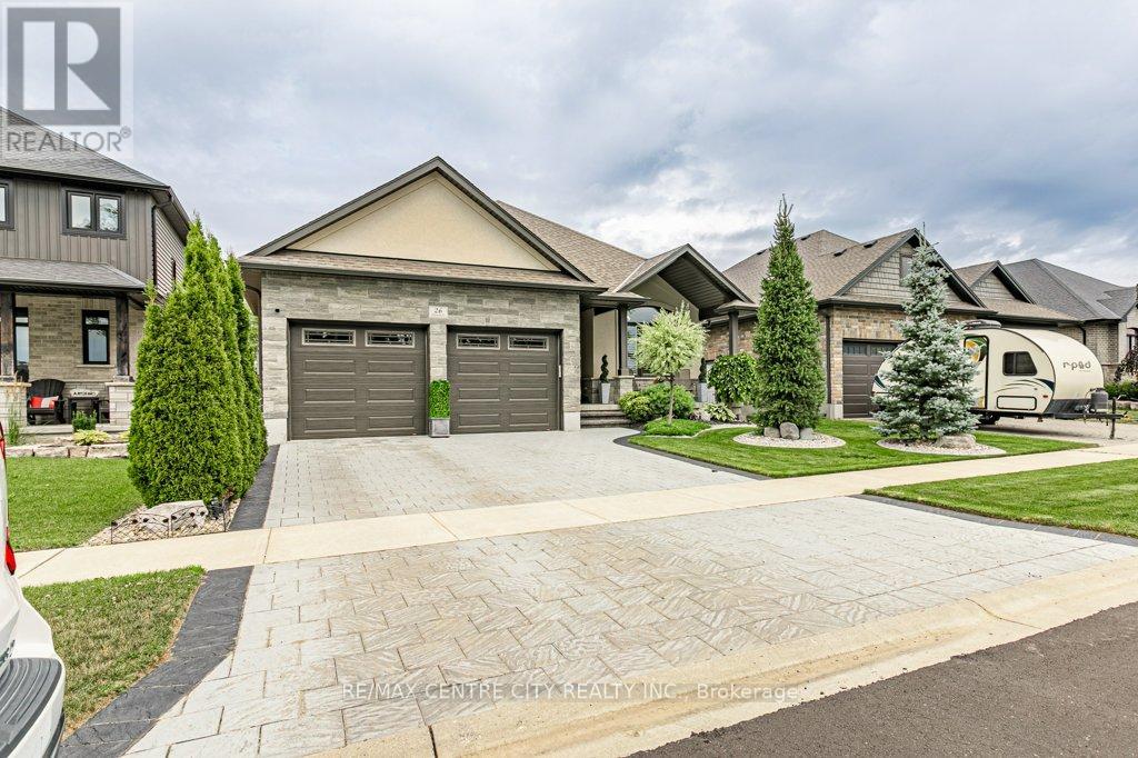 26 Elwood Street, Strathroy-Caradoc, Ontario  N7G 3H3 - Photo 2 - X13530876