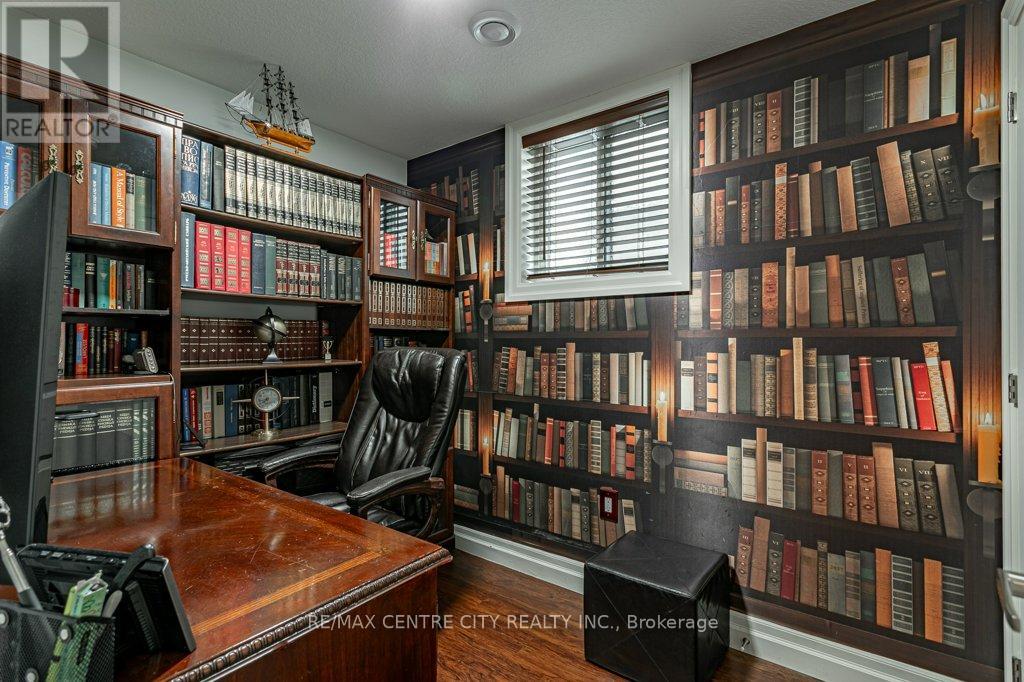 26 Elwood Street, Strathroy-Caradoc, Ontario  N7G 3H3 - Photo 24 - X13530876