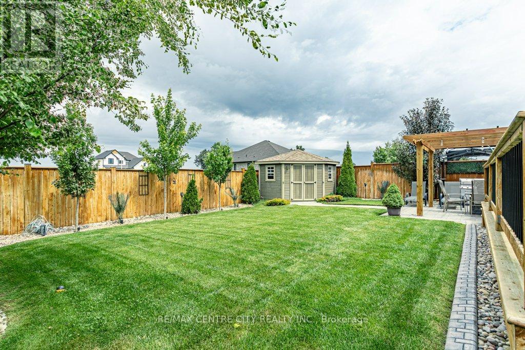 26 Elwood Street, Strathroy-Caradoc, Ontario  N7G 3H3 - Photo 36 - X13530876