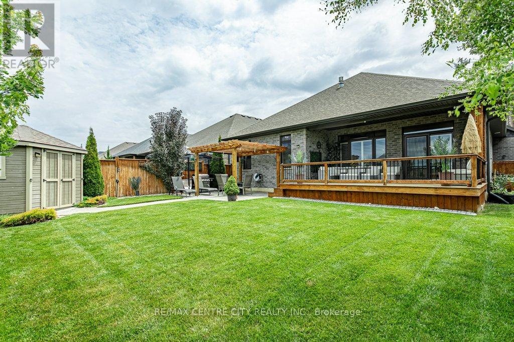 26 Elwood Street, Strathroy-Caradoc, Ontario  N7G 3H3 - Photo 37 - X13530876