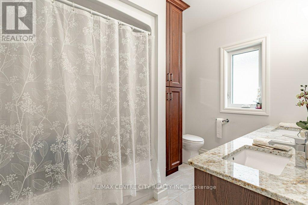 26 Elwood Street, Strathroy-Caradoc, Ontario  N7G 3H3 - Photo 9 - X13530876