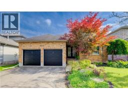 561 CHANCERY Lane, Waterloo, Ontario