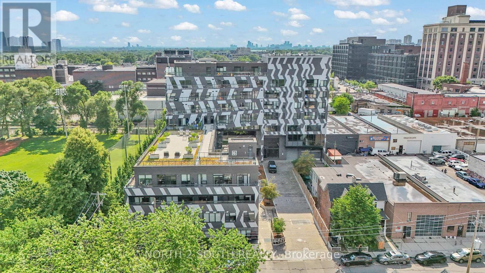 606 - 138 SAINT HELENS AVENUE, Toronto (Dufferin Grove)