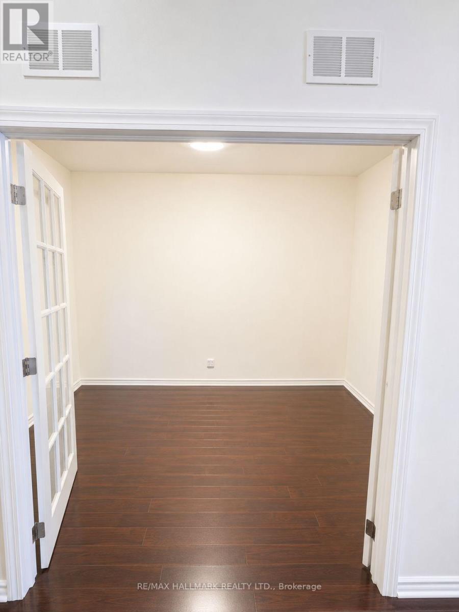 207 - 30 Greenfield Avenue, Toronto, Ontario  M2N 6N3 - Photo 10 - C13530926