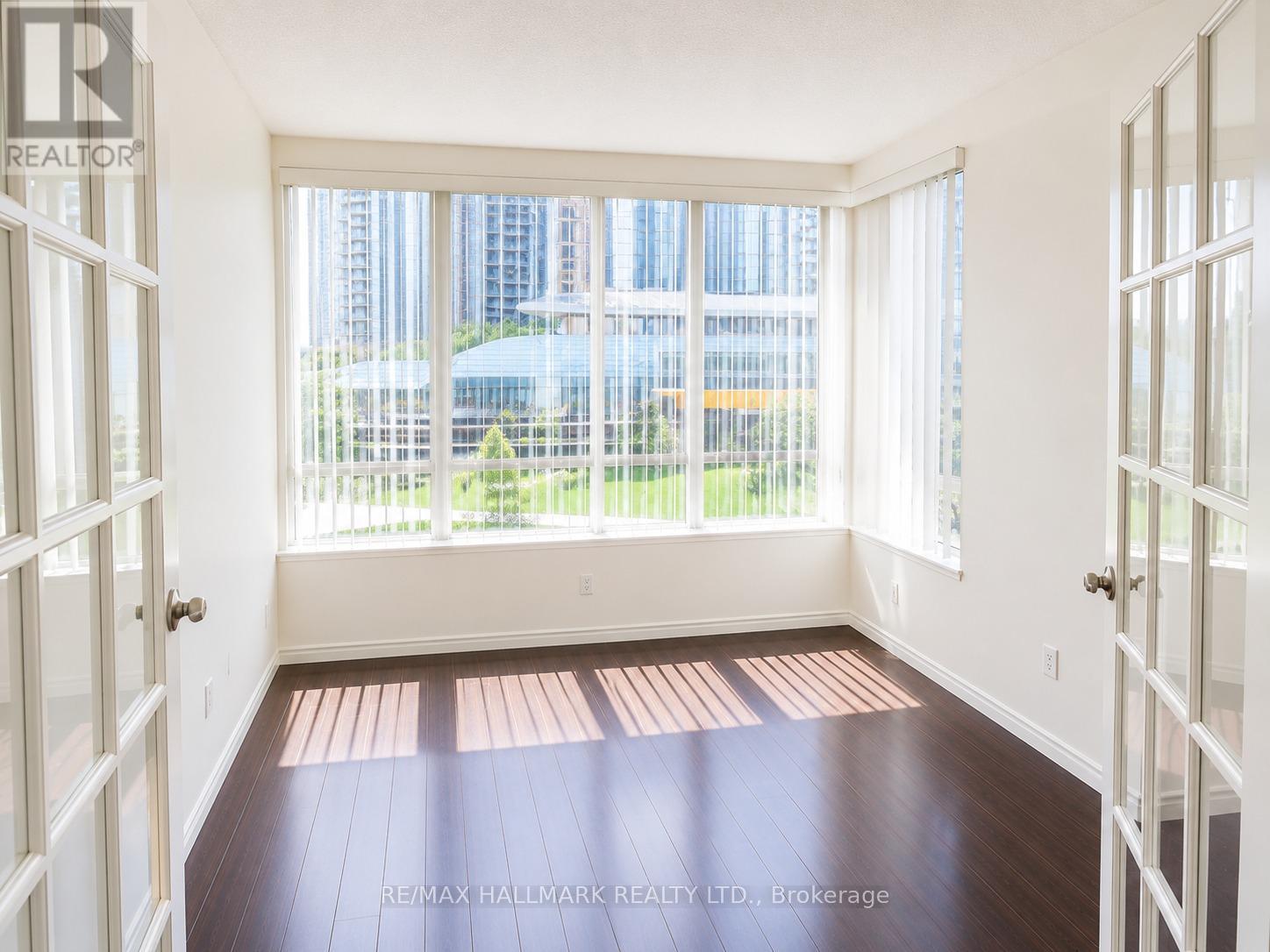 207 - 30 Greenfield Avenue, Toronto, Ontario  M2N 6N3 - Photo 13 - C13530926