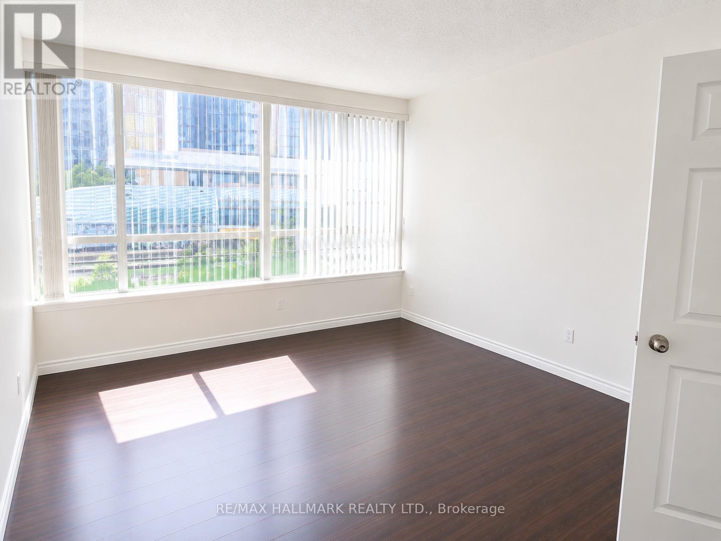 207 - 30 Greenfield Avenue, Toronto, Ontario  M2N 6N3 - Photo 6 - C13530926