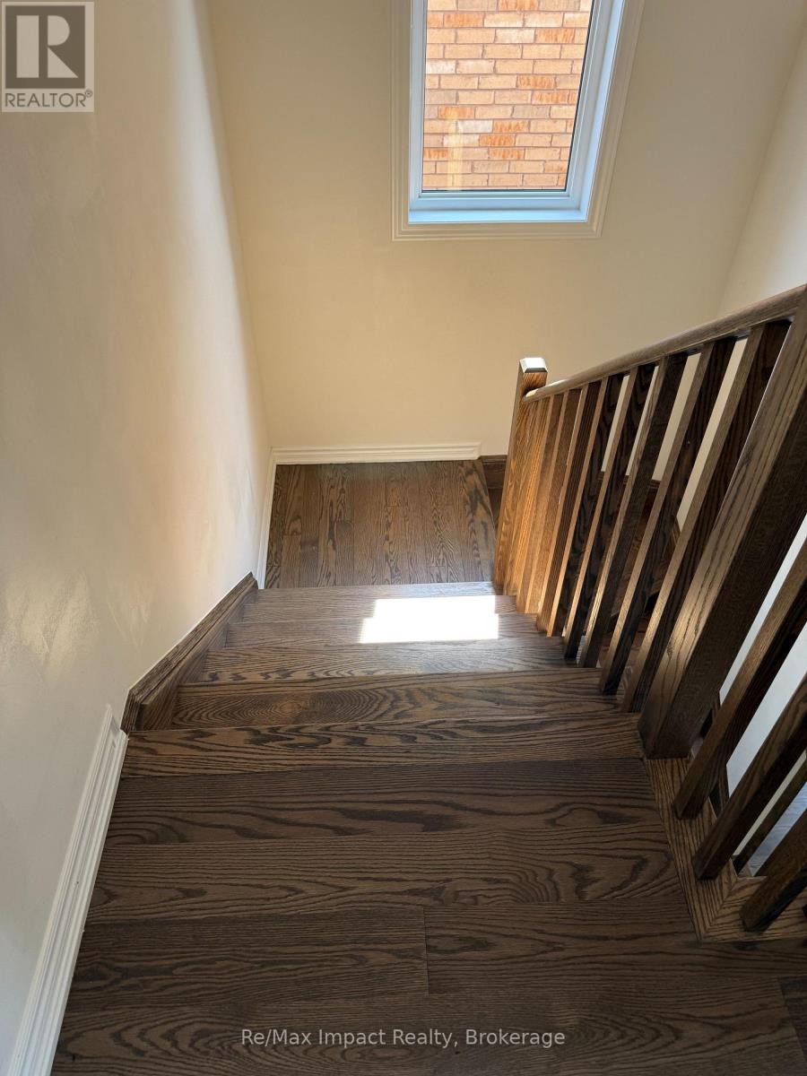 166 Auckland Drive, Whitby, Ontario  L1P 0J2 - Photo 23 - E13529774