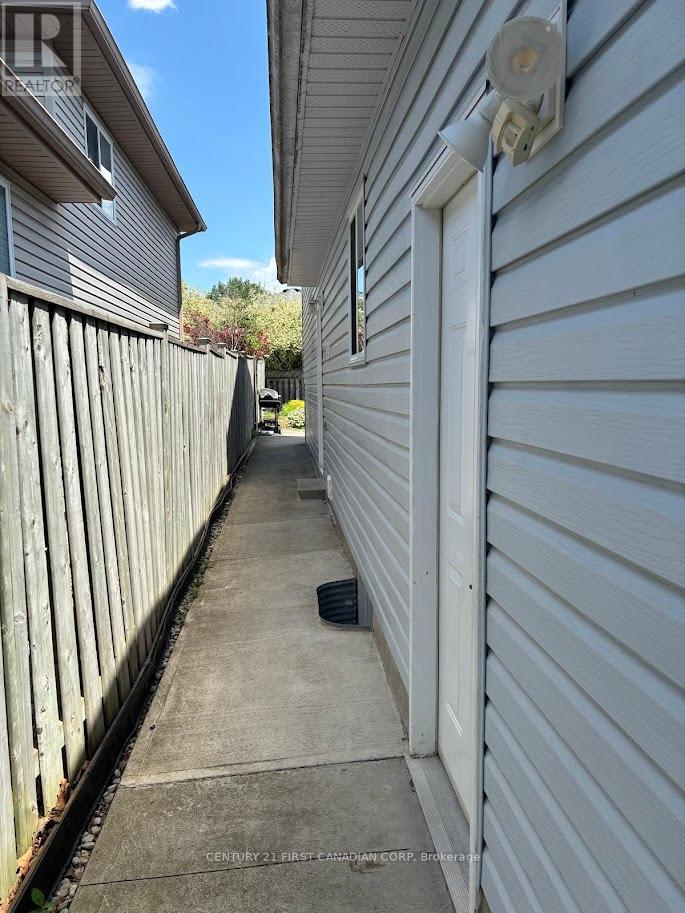 Lower Level - 86 Loggers Grove, London East, Ontario  N5W 6G5 - Photo 17 - X13123092