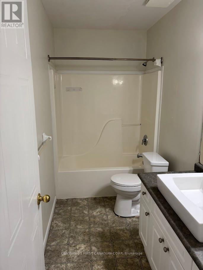 Lower Level - 86 Loggers Grove, London East, Ontario  N5W 6G5 - Photo 5 - X13123092