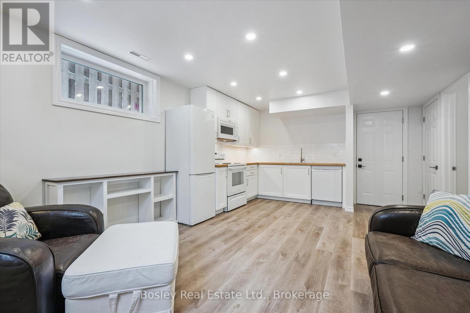 B - 24 MENZIE AVENUE, Guelph, Ontario