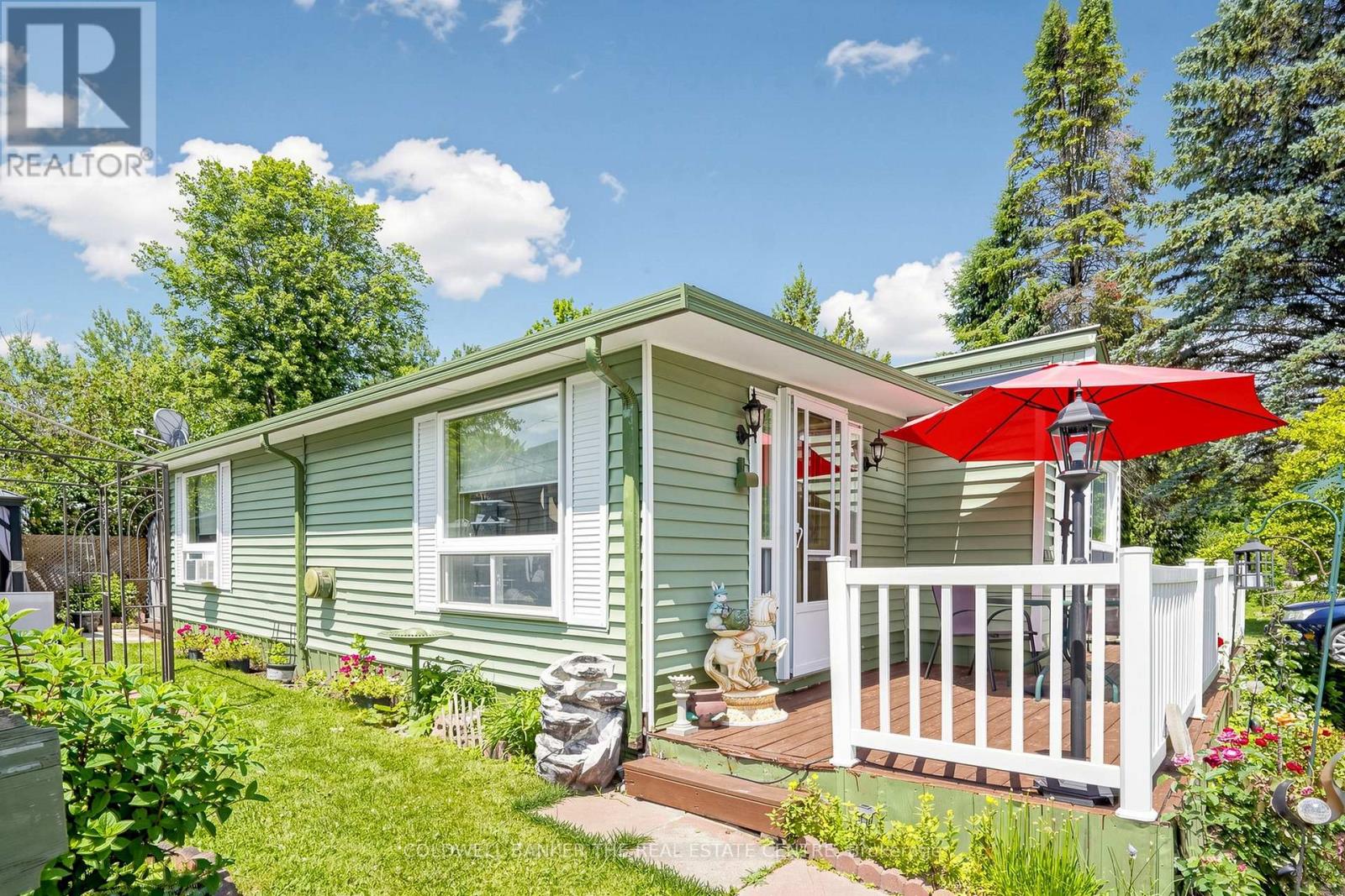 308 - 285 Crydermans Side Road, Georgina, Ontario  L0E 1A0 - Photo 3 - N13530896