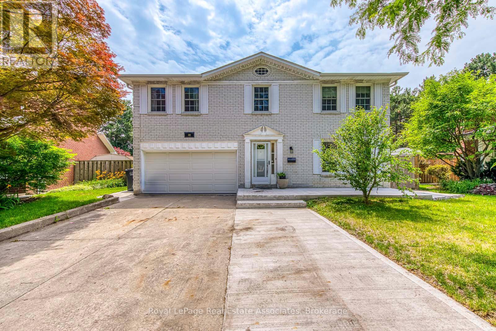 30 MARLOW PLACE, Brampton (Central Park)