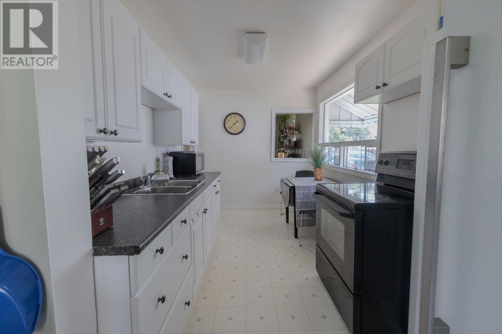 103 Poplar Ave, Sault Ste. Marie, Ontario  P6B 2W8 - Photo 5 - SM261728
