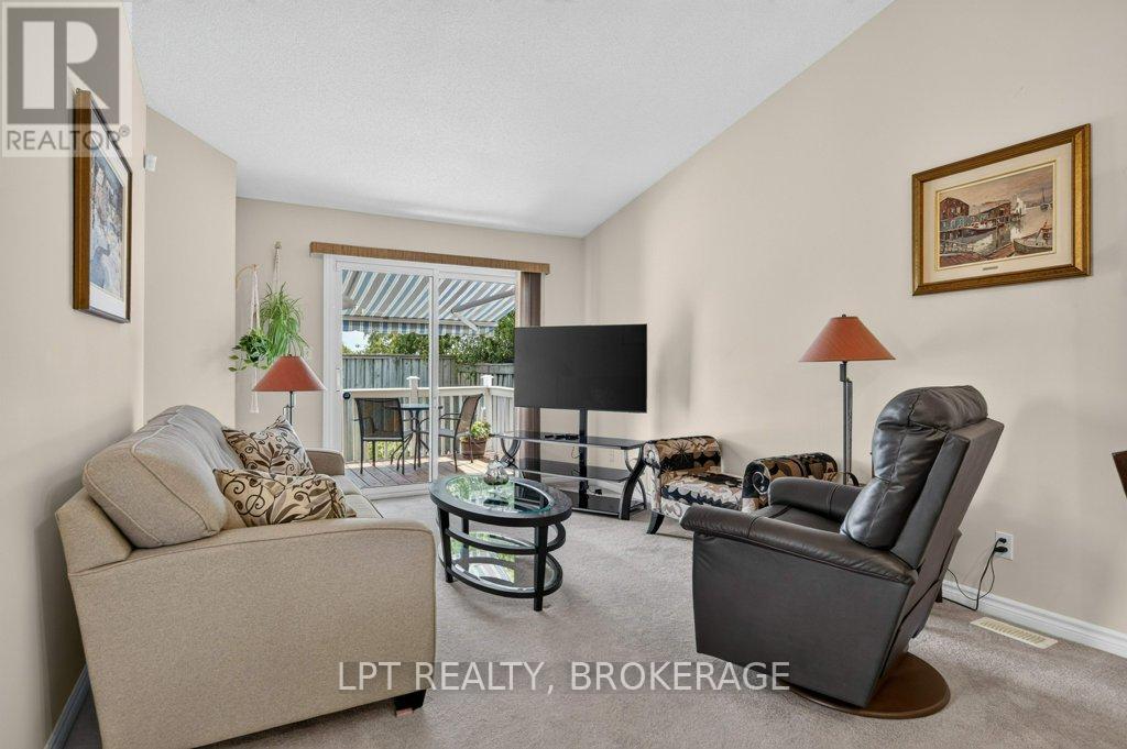 747 Shires Way, Kingston, Ontario  K7M 8X9 - Photo 12 - X13531084