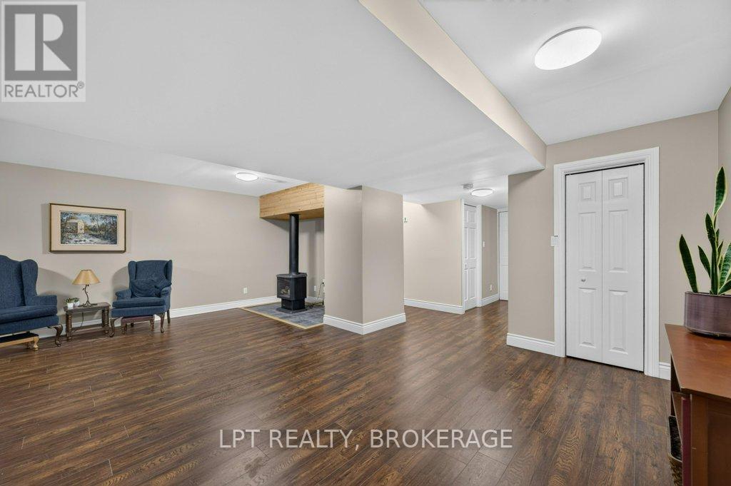 747 Shires Way, Kingston, Ontario  K7M 8X9 - Photo 19 - X13531084