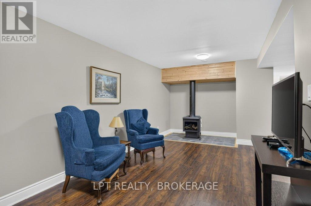 747 Shires Way, Kingston, Ontario  K7M 8X9 - Photo 20 - X13531084