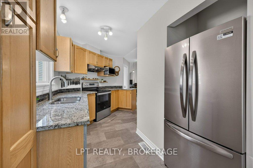 747 Shires Way, Kingston, Ontario  K7M 8X9 - Photo 5 - X13531084