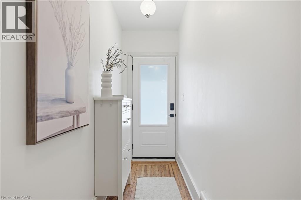 14 Cumberland Avenue, Hamilton, Ontario  L8M 1Y7 - Photo 3 - 40844611