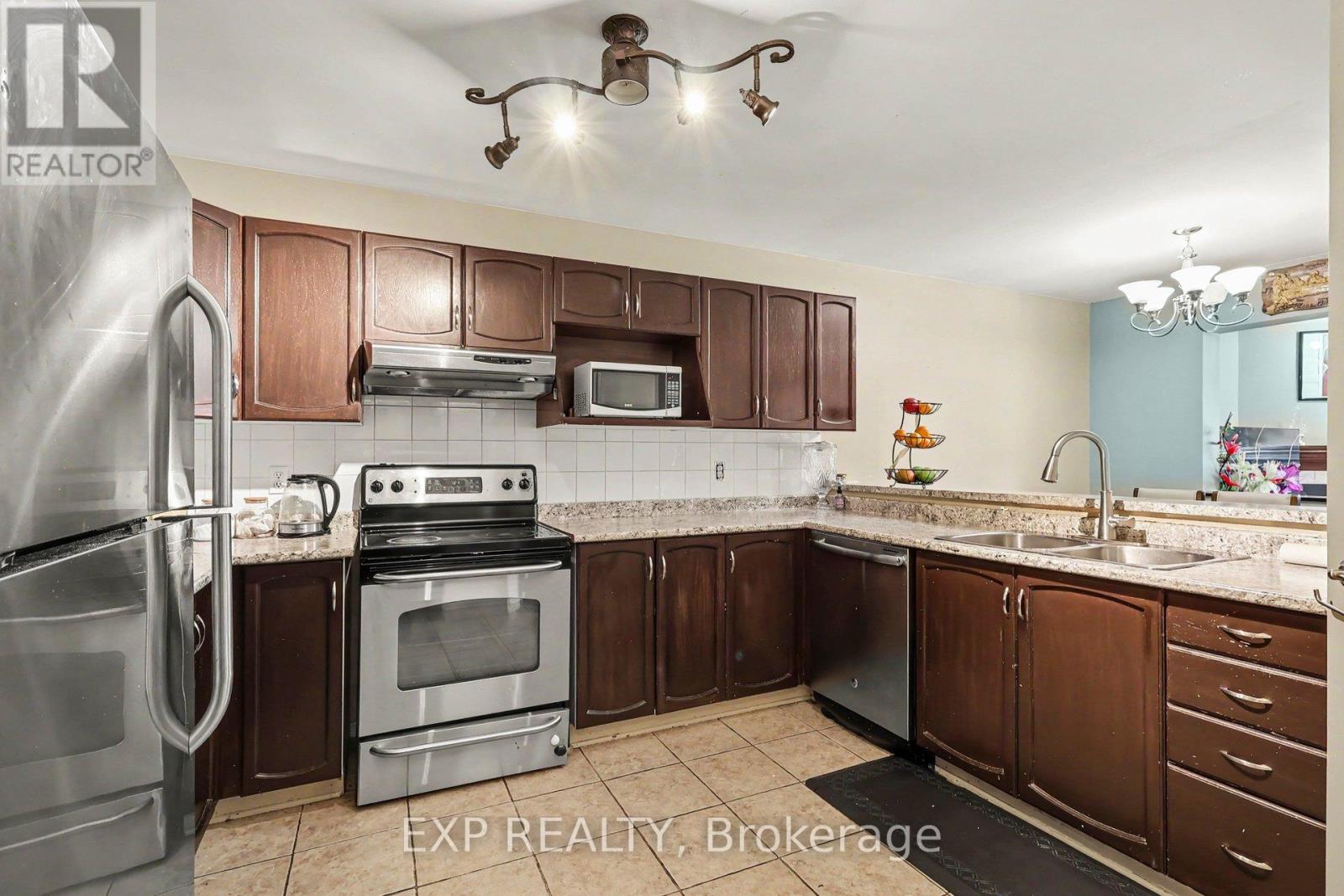 86 Scarlet Court, Ottawa, Ontario  K1T 3R6 - Photo 7 - X13531130