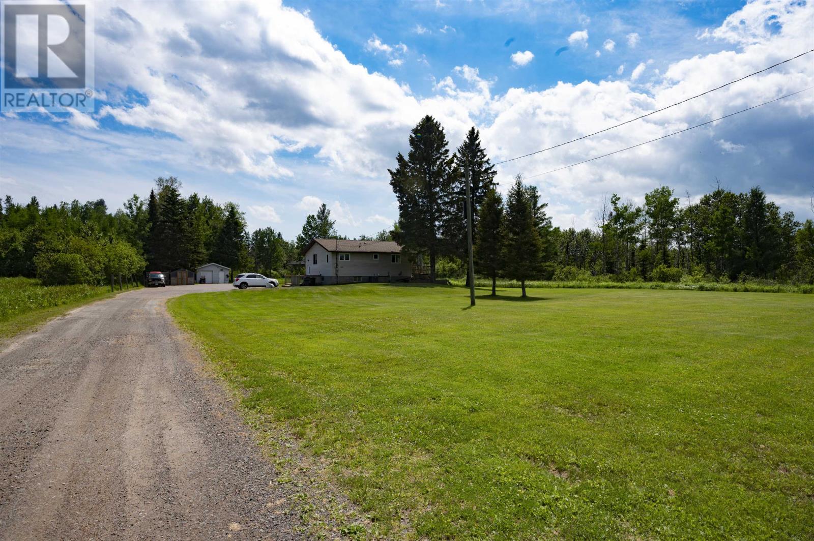 2306 Arthur Street West, Thunder Bay, Ontario  P7K 1B4 - Photo 3 - TB2601815