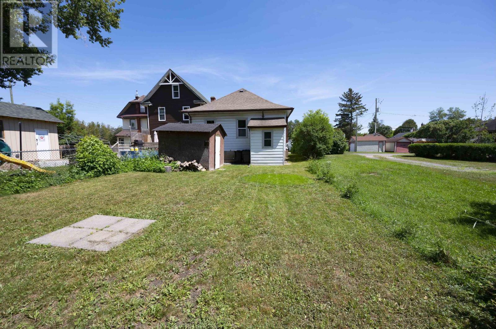 349 Norah Street North, Thunder Bay, Ontario  P7C 4H3 - Photo 32 - TB2601816