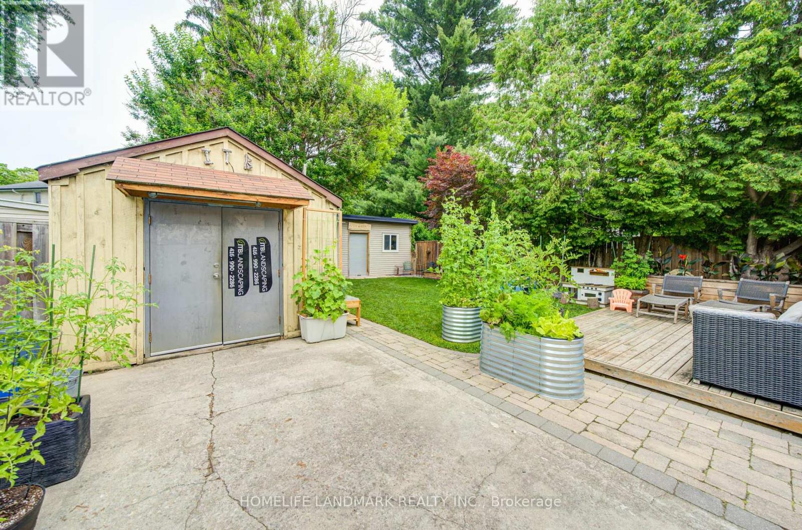 16 Warvet Crescent, Toronto, Ontario  M4B 1P3 - Photo 30 - E13530460